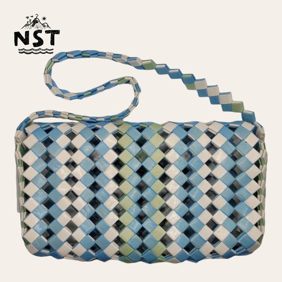 Checkered Diamond Shoulder Bag - Picture 2 of 4